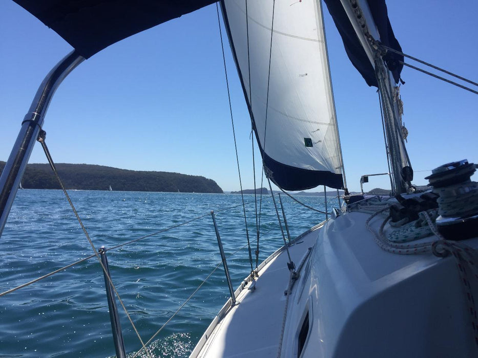 2 Hour Skippered Yacht Charter - We Wander