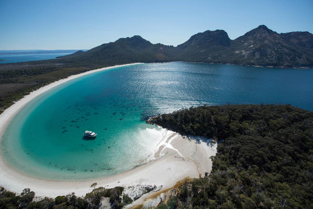 Wineglass Bay Cruises - Vista Lounge With Ploughmans Lunch - We Wander